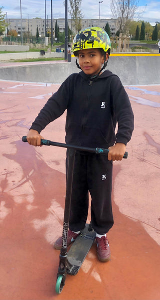 Ensemble Enfant Veste à Capuche et Pantalon Noir